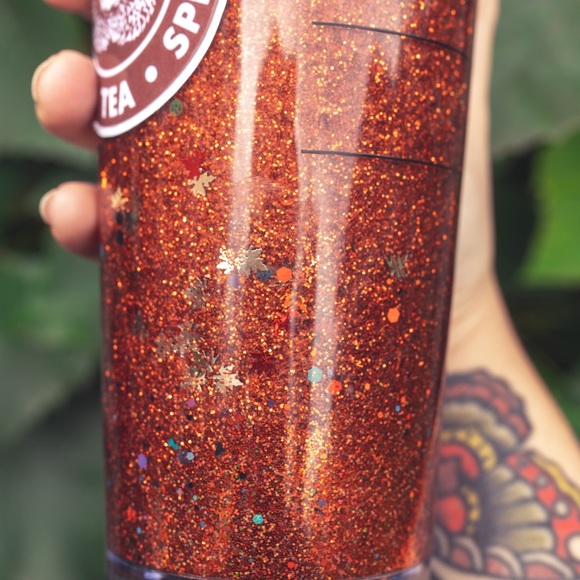Custom Starbucks Tumblers with glitter - Picture 3 of 6